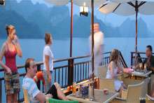 experience halong bay cruise